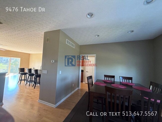 Building Photo - 9476 Tahoe Dr
