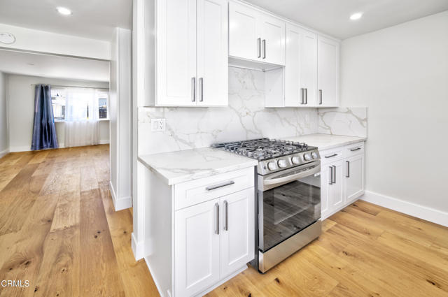 Building Photo - 404 Arcade Dr