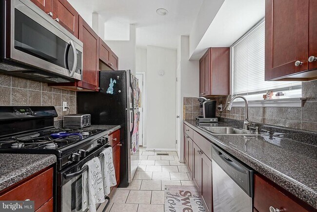 Building Photo - 39 Libra Ln