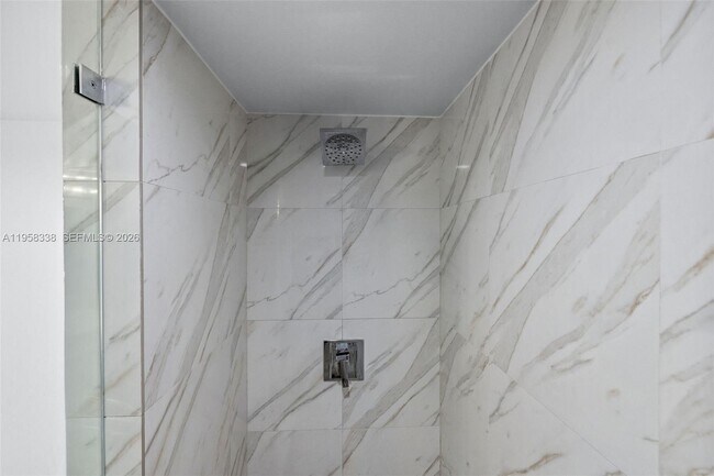 Building Photo - 650 West Ave