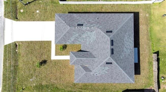 Building Photo - 719 Martin Ln