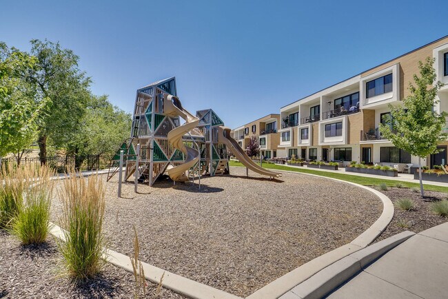 Building Photo - 4164 S Sugaree Ln