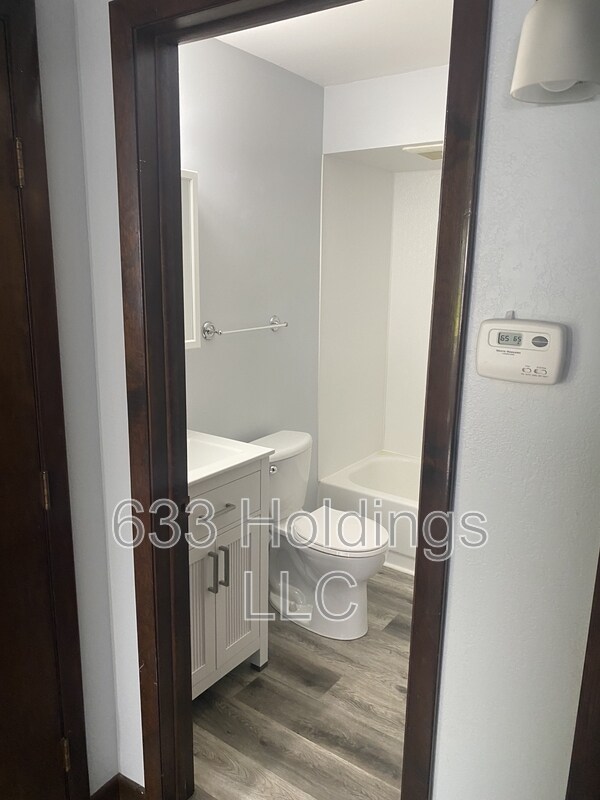 Building Photo - 139 Shadoway Dr