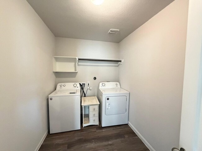 Building Photo - 25048 Adams Canyon Dr