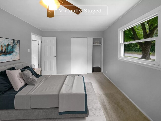 Building Photo - 210 Littlebrook Dr