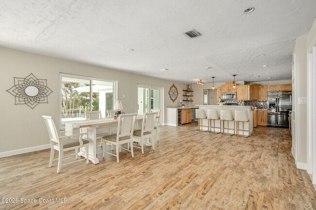 Building Photo - 458 Sandpiper Dr