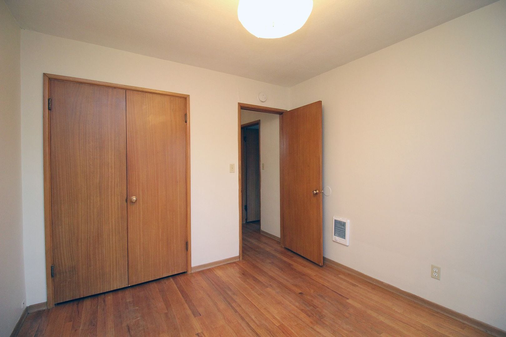 Building Photo - 2404-2418 SE 58th