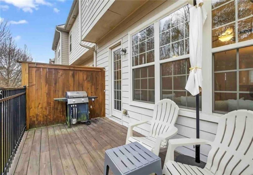 Building Photo - 2407 Tenor Ln