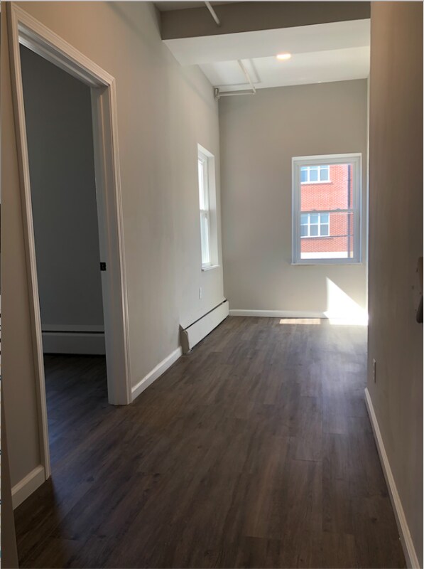 Building Photo - 2232 St James Ave