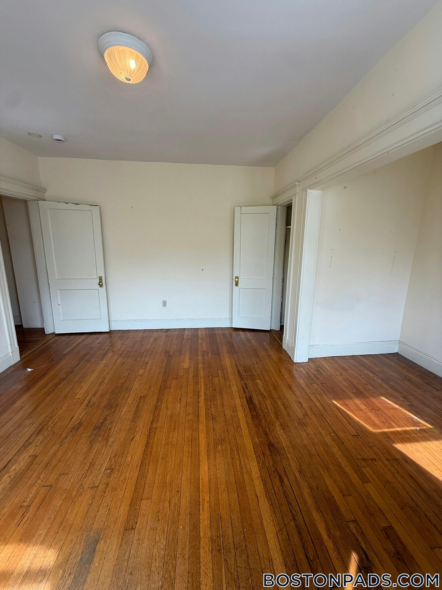 Building Photo - 111 Park Dr