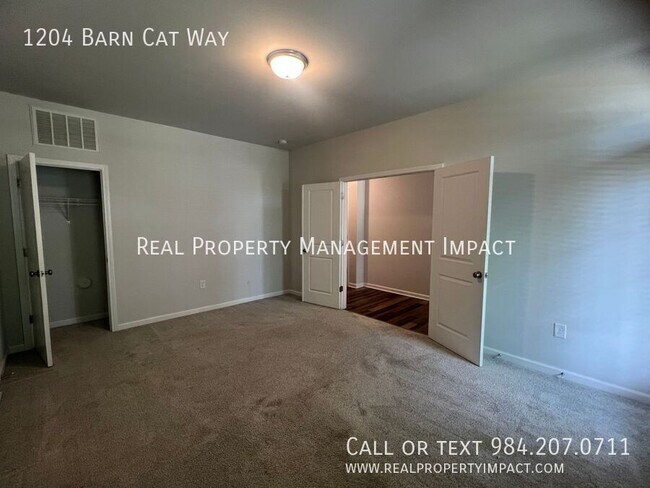 Building Photo - 1204 Barn Cat Way