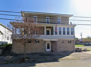 Building Photo - 314 Center St