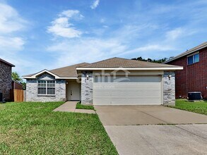 Building Photo - 4713 Bridlewood Ln
