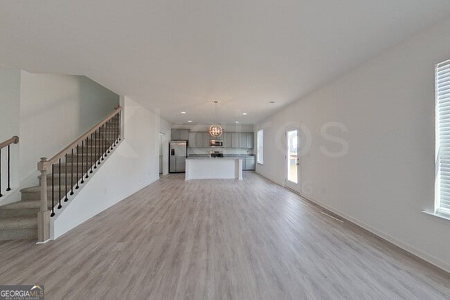 Building Photo - 100 English Oak Ln