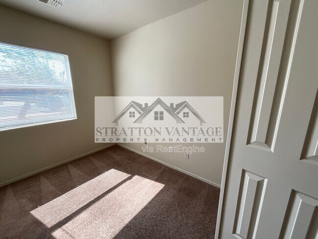 Building Photo - 11580 W Duran Ave