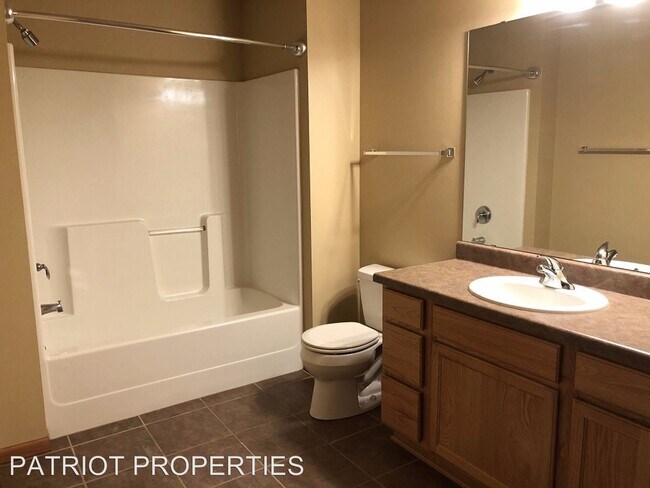 Building Photo - 155 Market St