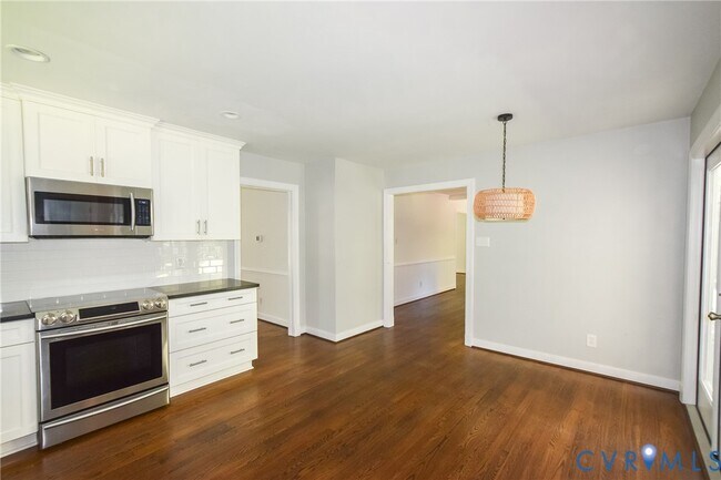 Building Photo - 13921 Whitechapel Rd