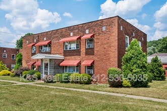 Building Photo - 1441 Lincoln Way