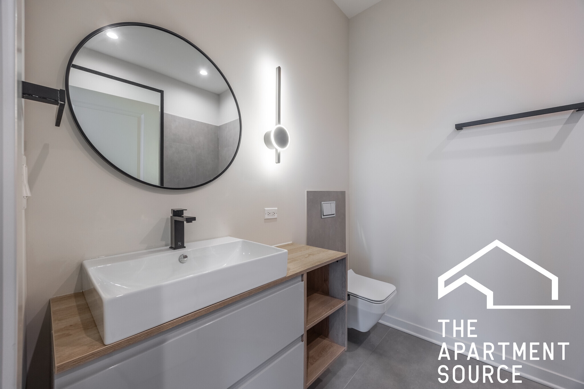 Building Photo - 3207 N Narragansett Ave