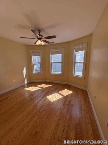 Building Photo - 38 Turner St