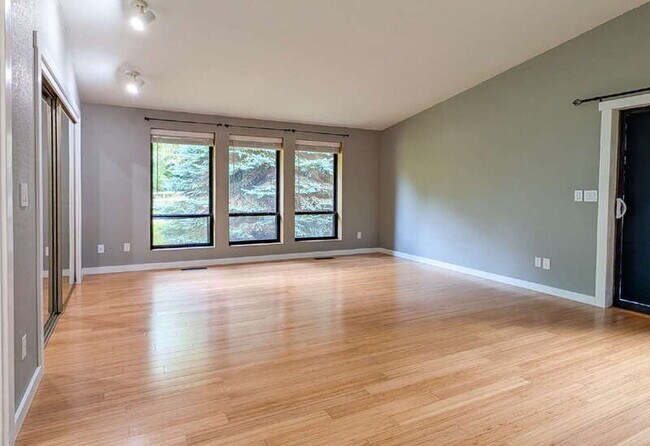 Building Photo - 18120 18th Ave NW
