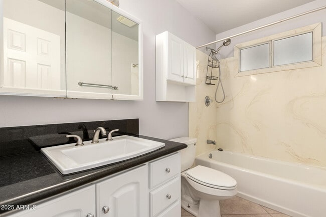 Building Photo - 1320 S Beck Ave