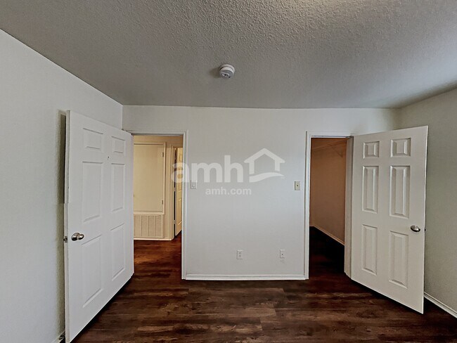 Building Photo - 7646 Presidio Crk