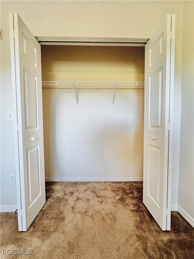 Building Photo - 10010 Maddox Ln