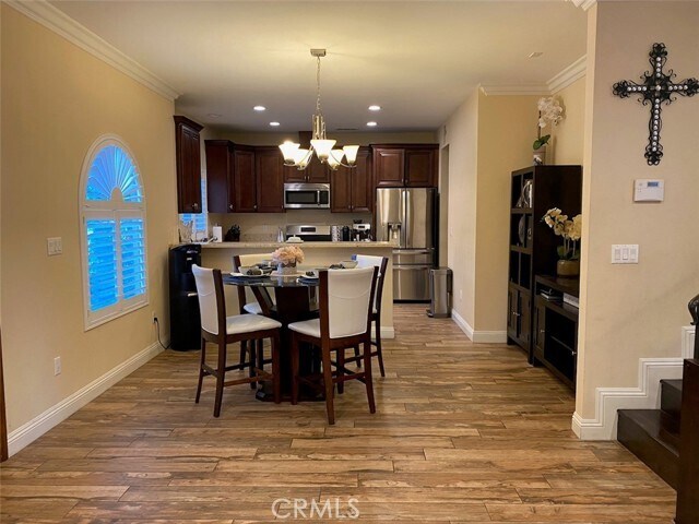 Building Photo - 9116 Florence Ave