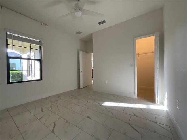 Building Photo - 224 Sarezzo Cir