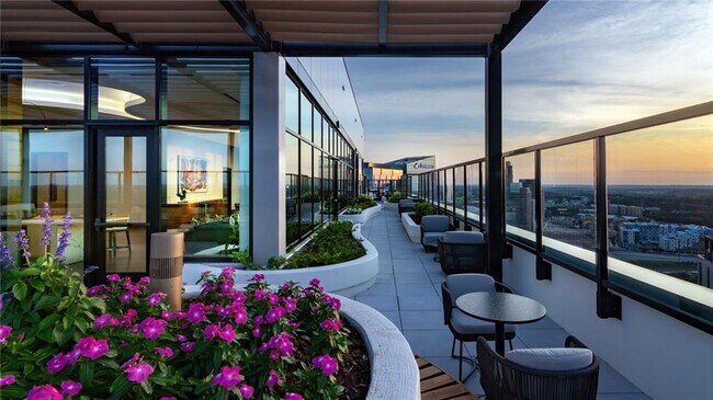 Building Photo - 1382 Peachtree St NE