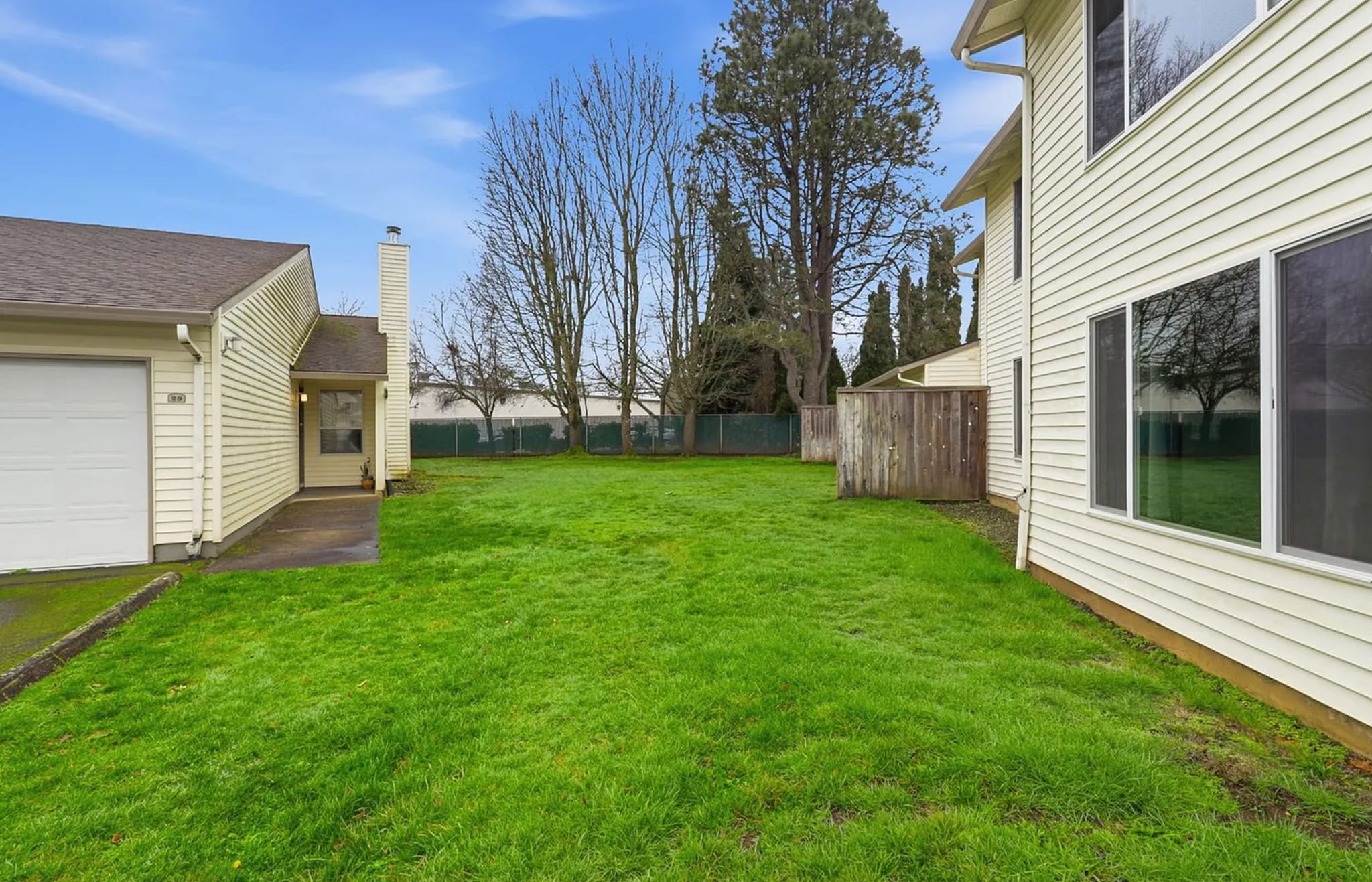 Building Photo - 510 SE 157th Ave