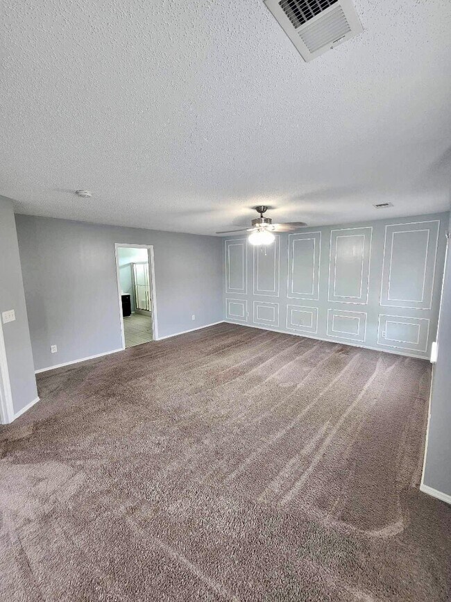 Building Photo - 608 Twisted Willow Ct