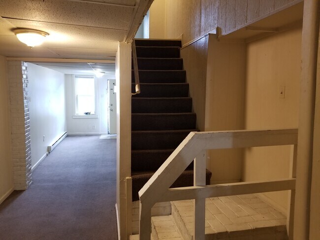 Building Photo - 111 Arch St