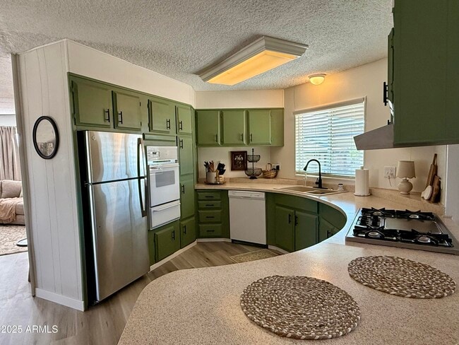 Building Photo - 6703 E Calle de Las Estrellas Rd