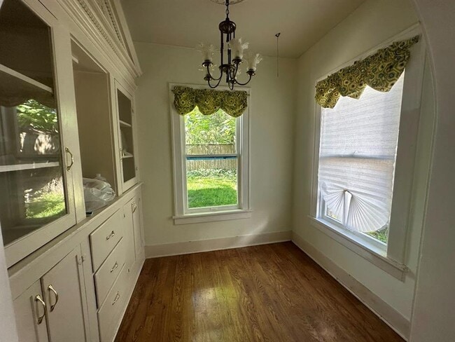 Building Photo - 6656 Sylvan Rd