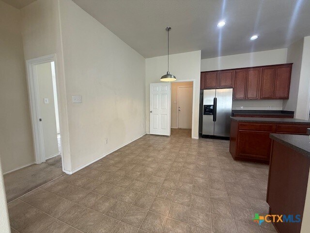 Building Photo - 2001 Hearthstone Dr