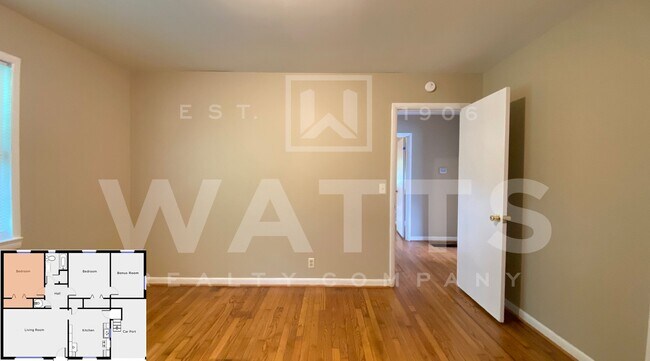 Building Photo - Silver Lake Duplex