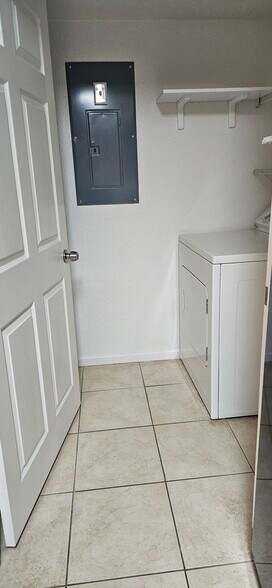 Building Photo - 505 Boardwalk Dr