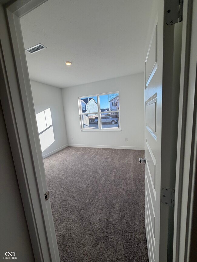 Building Photo - 6468 Tutelo Dr