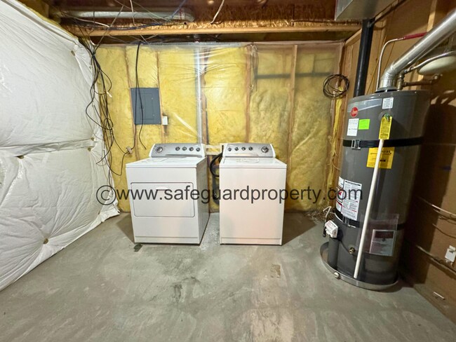 Building Photo - Amazing Draper Townhome with Mountain Views!