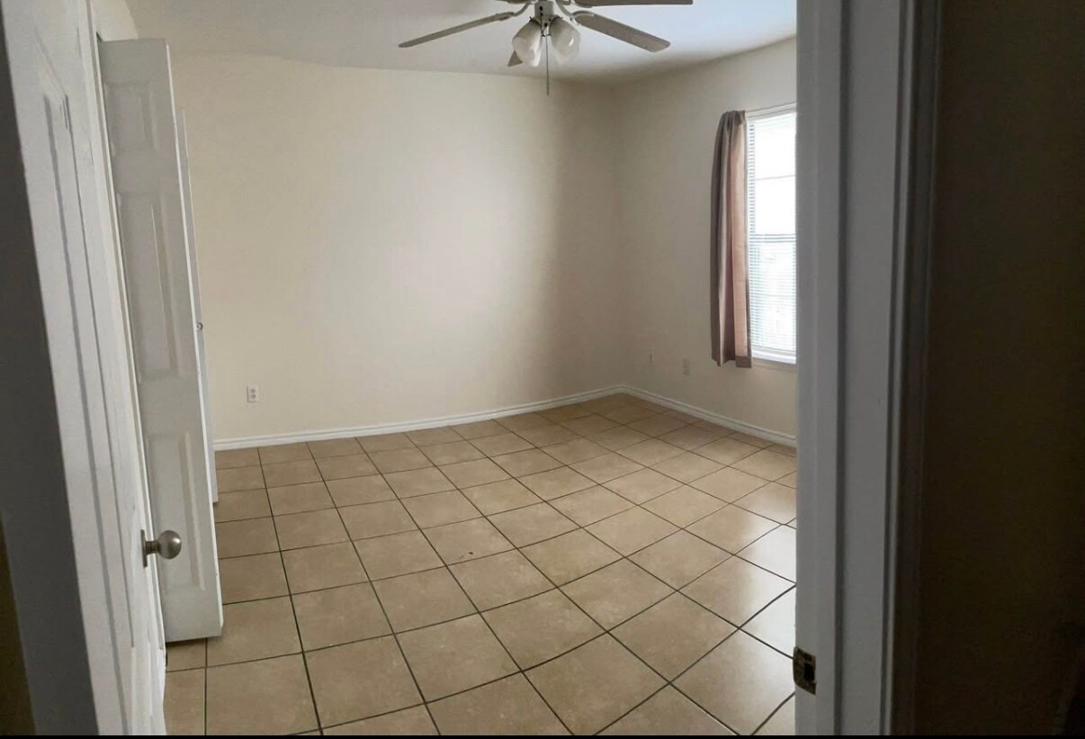 Bedroom 2 - 105 Alyssa Dr