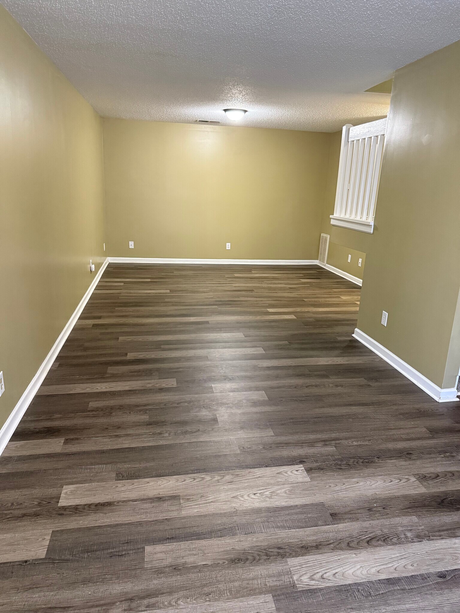 Building Photo - 1914 Ray Alexander Dr