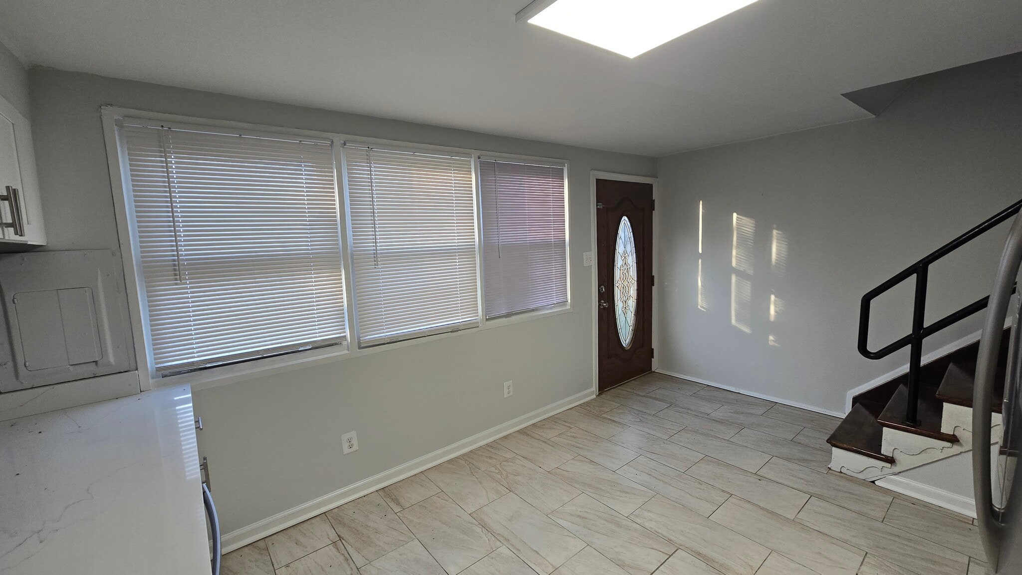 Building Photo - 437 Caledonia Ave