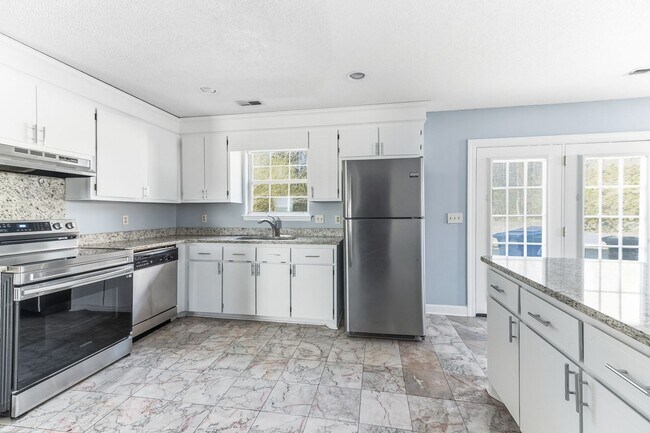 Building Photo - Beautiful Home West Ashley Shadow Moss Subdivision