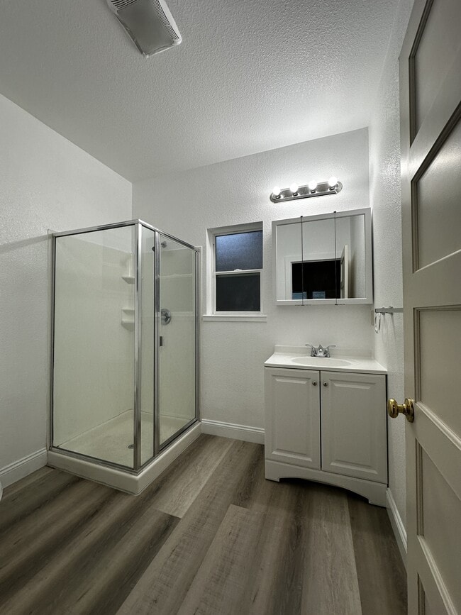 Building Photo - 2806 Adeline St