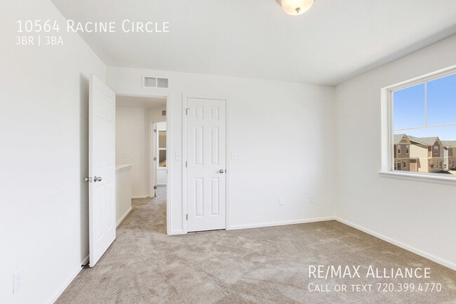 Building Photo - 10564 Racine Cir