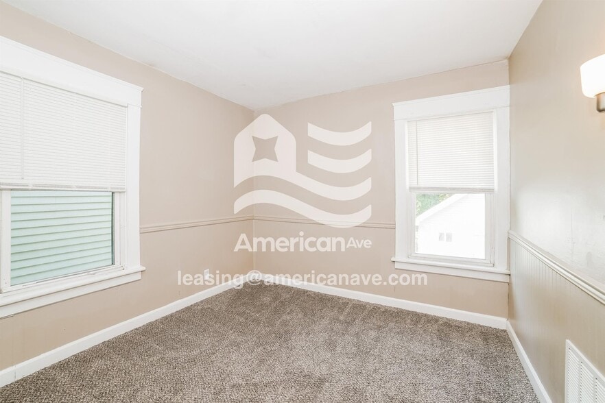 Building Photo - 741 25th St