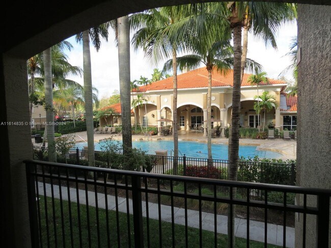 Building Photo - 140 SW 117th Ave