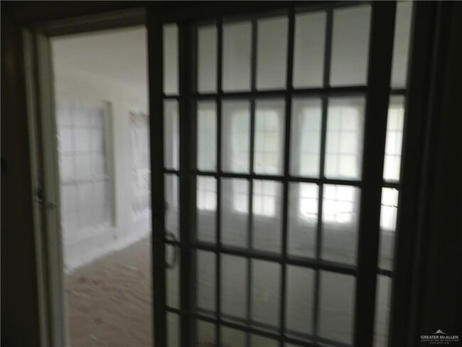 Building Photo - 23 E Samano St